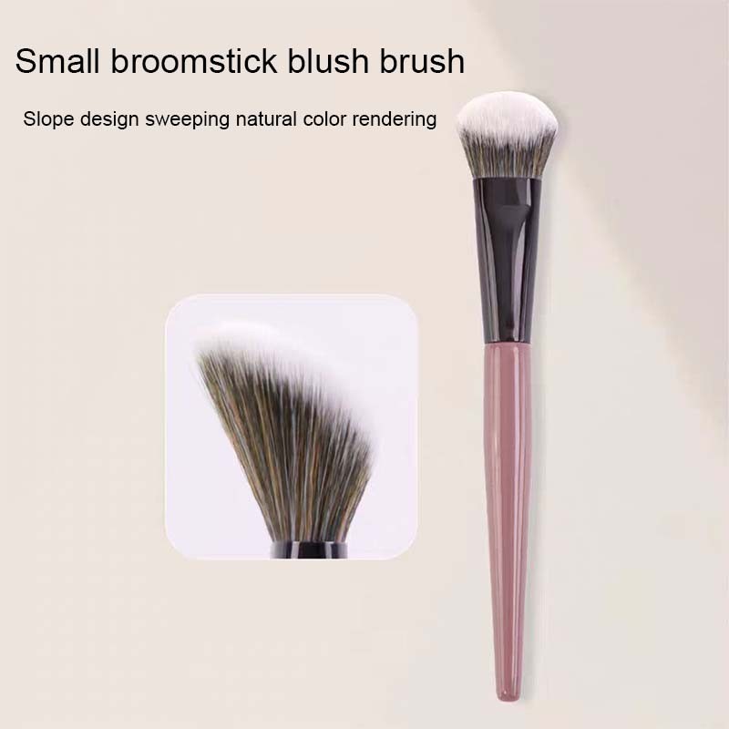 chictrendSmall Broom Blush Brush หัวเฉียง Contouring Brush เครื่องมือแต่งหน้า Soft Bristled Blush Br