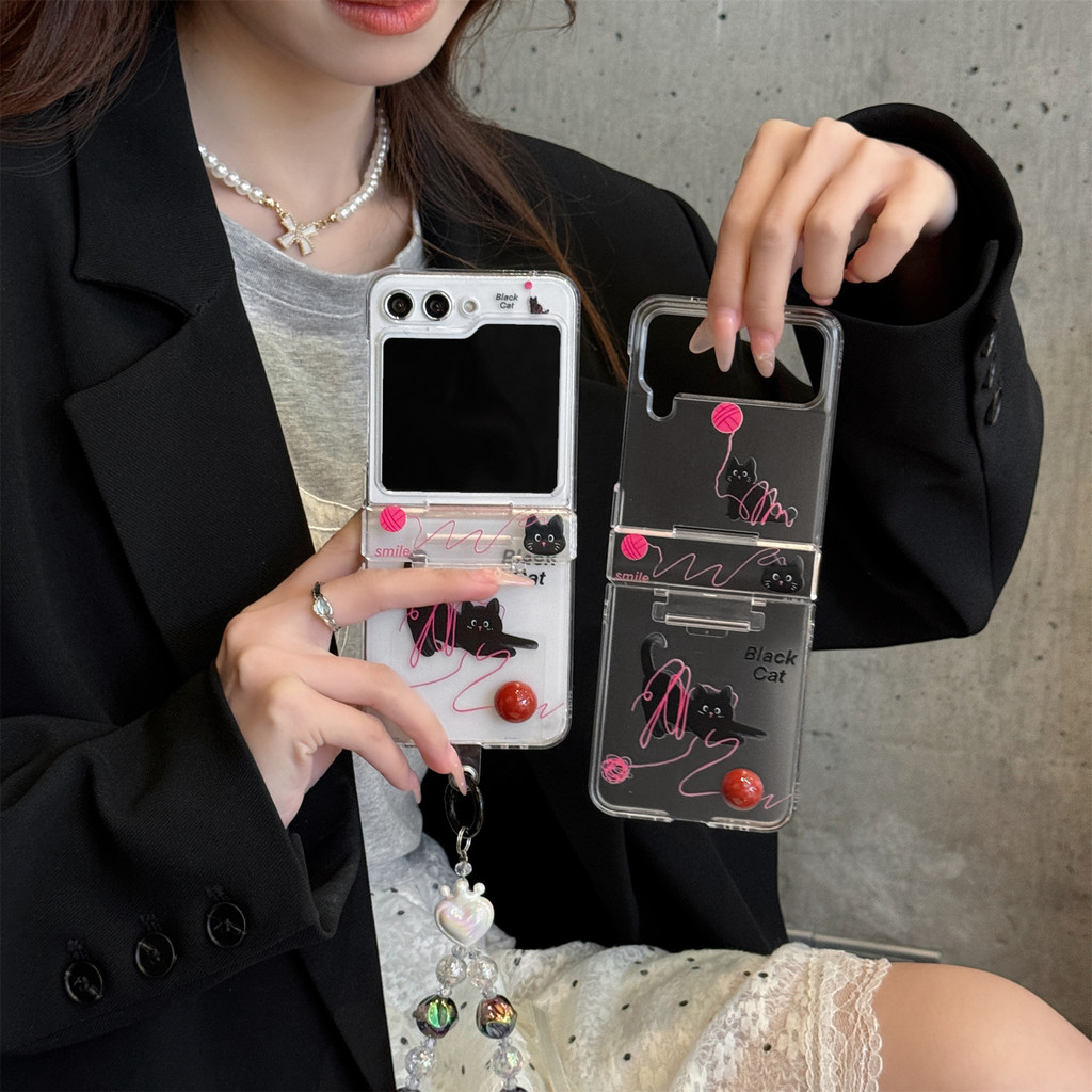 Luken เกาหลี ins ลูกปัดสีแดงโปร่งใส Black Cat Love Heart สร้อยข้อมือเคสโทรศัพท์สําหรับ Z Flip4 zflip