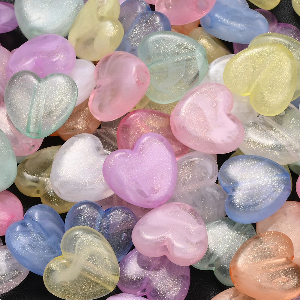 30ชิ้นเงาหัวใจลูกปัดอะคริลิที่มีสีสัน ตัวเว้นวรรค ลูกปัดสําหรับเครื่องประดับทําต่างหูสร้อยข้อมือจี้หัตถกรรมอุปกรณ์