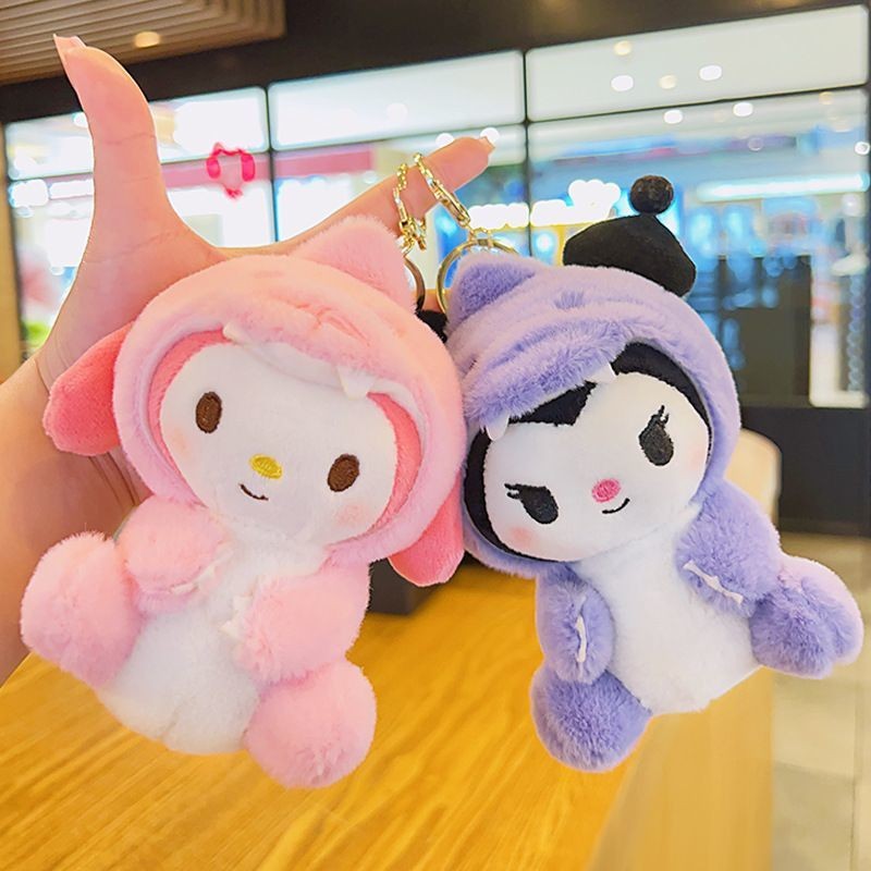 พวงกุญแจการ์ตูนกระเป๋านักเรียนจี้ตุ๊กตาเล็ก ๆ ของเล่นสี่สิบนิ้ว Liya key扣卡通书包挂件玩小礼品 链饰25.4.23 dolldo