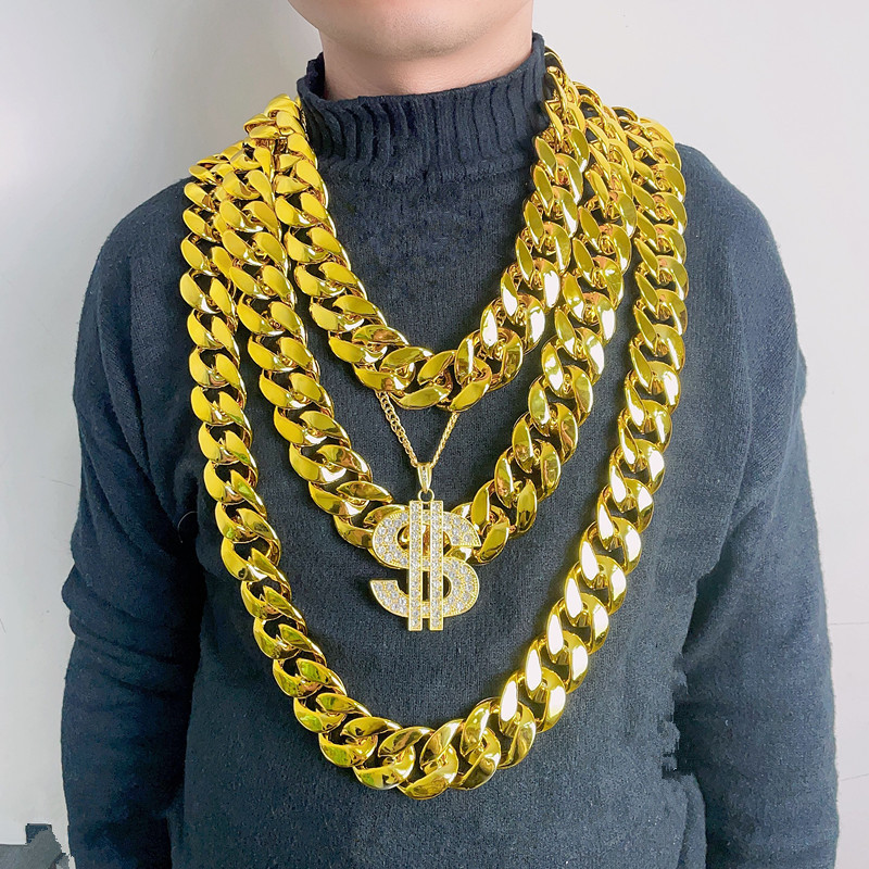 ฮิปฮอป CCB สร้อยคอที่พูดเกินจริงพลาสติกจําลองทองประสิทธิภาพ Prop Chain