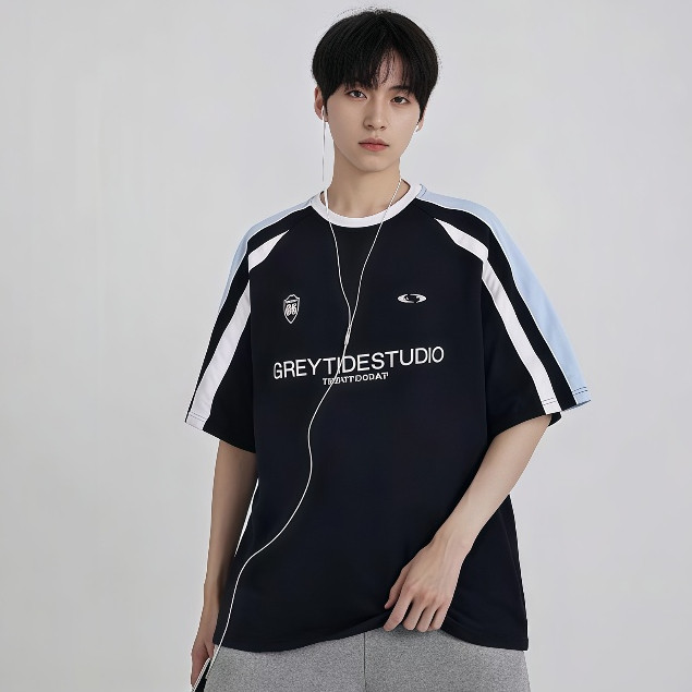 BECoolMan🌟แขนสั้นพิมพ์ลายตัวอักษรผู้ชาย  ชุดคู่รัก  สไตล์อเมริกันวินเทจ  เสื้อแขนยาวลายทาง  แบบหลวม - รูปที่ 4