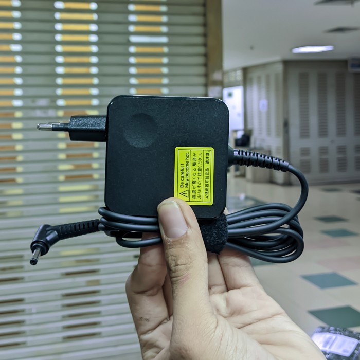 อะแดปเตอร์ต้นฉบับ/เครื่องชาร์จ Len 320S-15AST 80YB V14-IWL 81YB 100-15IBY 80MJ 80R8 V145-15AST 81MT 