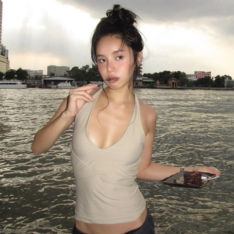 [Ginnie] COD CDH ยุโรปอเมริกัน ins สไตล์เซ็กซี่ v คอ Halter เสื้อกั๊กผู้หญิงฤดูร้อน Pure Desire Retr