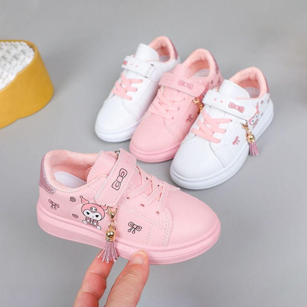 SANRIO เพริโนน คุโรมิ รองเท้าลําลองเด็ก,การ์ตูน ซานริโอ รองเท้าผ้าใบแฟชั่นเด็กผู้หญิง,ด้านล่างนุ่มฤดูใบไม้ผลิและฤดูใบไม้ร่วงป้องกันการลื่นไถลรองเท้ากระดานเด็กนักเรียนป