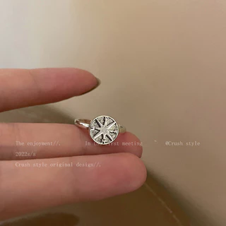 แฟชั่นผู้หญิงเครื่องประดับ Retro Alloy Silver Cross Star (เส้นผ่าศูนย์กลางประมาณ 1.7 ซม.)Finger Ring