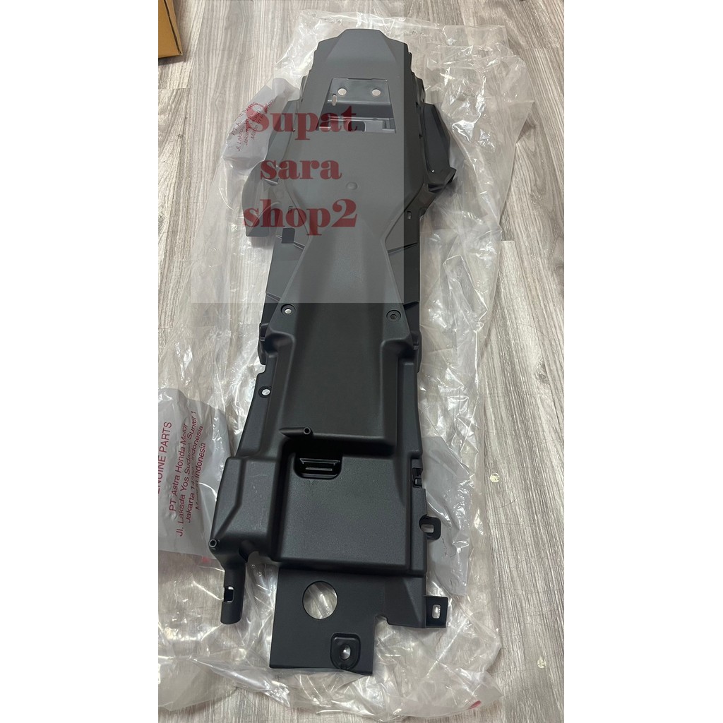 บังโคลนหลัง B CBR150R ปี 2017-2019 อะไหล่แท้ 80111-K45-NA0