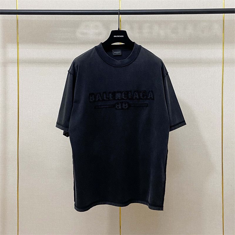เสื้อยืดแขนสั้นลายแพทช์ปัก ใส่ได้ทุกเพศ ทรงหลวมสบาย ไม่จำกัดโอกาส
