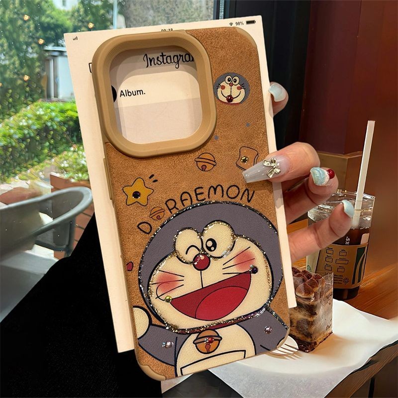 การ์ตูนน่ารัก Bell Cat สีกาแฟ Big Hole ขนสัตว์ทาสี Drop ทนเคสโทรศัพท์สําหรับ IPhone 11 กรณี 12 7/8 Plus XSMAX IPhone 14/15ProMax 16 X/xs XR 13Pro