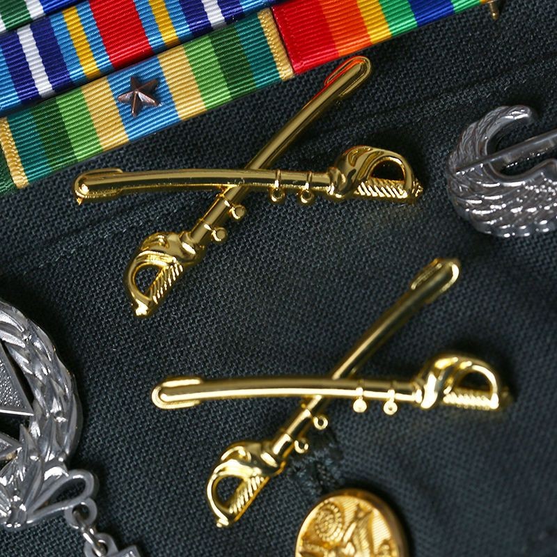 Cavalry ปลอกคอดอกไม้ US ปลอกคอ Badge ชุดทหารพัดลมป้ายโลหะฟิล์มโทรทัศน์ Props Epaulet Commemor