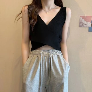 เสื้อยืดสไตล์เกาหลี เสื้อสายเดี่ยวคอวี ไขว้หน้าอก เสื้อถักไหมพรมสายเดี่ยว อก 24 ยืดได้ไม่เกิน 40