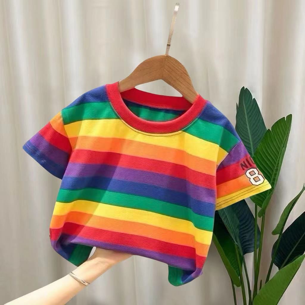 2025 ฤดูร้อนสไตล์ใหม่เด็กสายรุ้งลายแขนสั้นเสื้อยืดชายหญิงเด็กเด็กแฟชั่นเสื้อครึ่งแขน