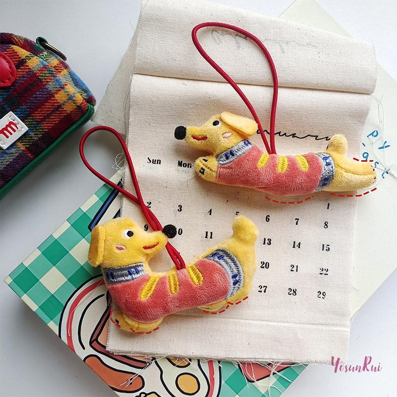 Yosunrui] Kawaii Dachshund ตุ๊กตาตุ๊กตาการ์ตูนตุ๊กตาลูกสุนัขพวงกุญแจจี้กระเป๋าเป้สะพายหลัง Charm กระเป๋าน่ารักแขวนตกแต่งของขวัญเด็กใหม่