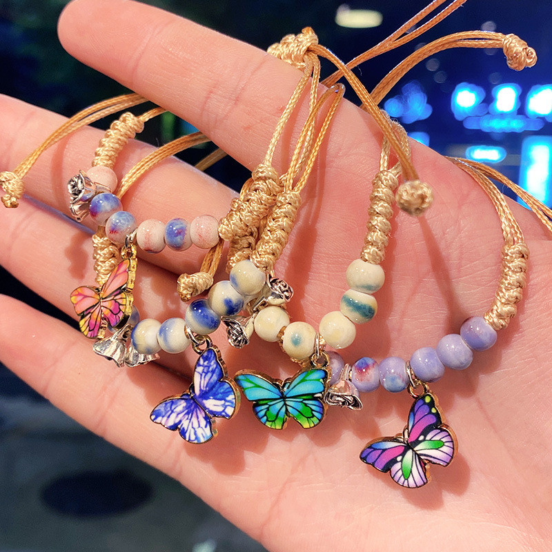 สร้อยข้อมือผีเสื้อแบบปรับได้ สร้อยข้อมือเพื่อนซี้สุดหวาน ของขวัญให้เพื่อน ลูกปัดเซรามิก พร้อมส่ง
