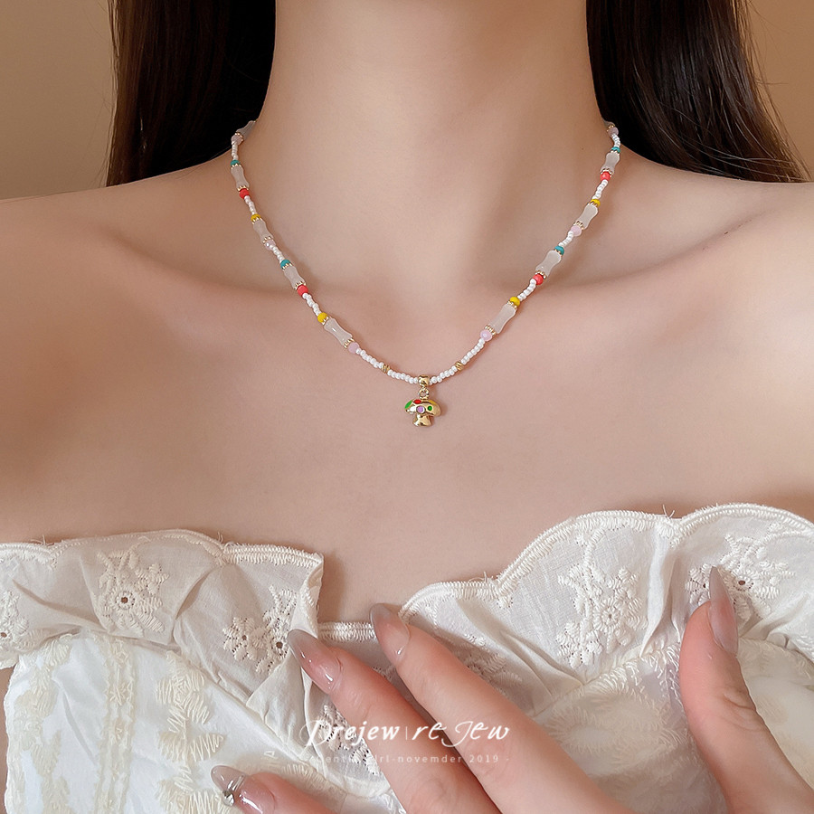 เดรช สร้อยคอเห็ดสีสันสไตล์วันหยุดชายทะเลใหม่อเนกประสงค์โซ่กระดูกไหปลาร้าแสงหรูหราระดับไฮเอนด์สร้อยคอตกแต่ง