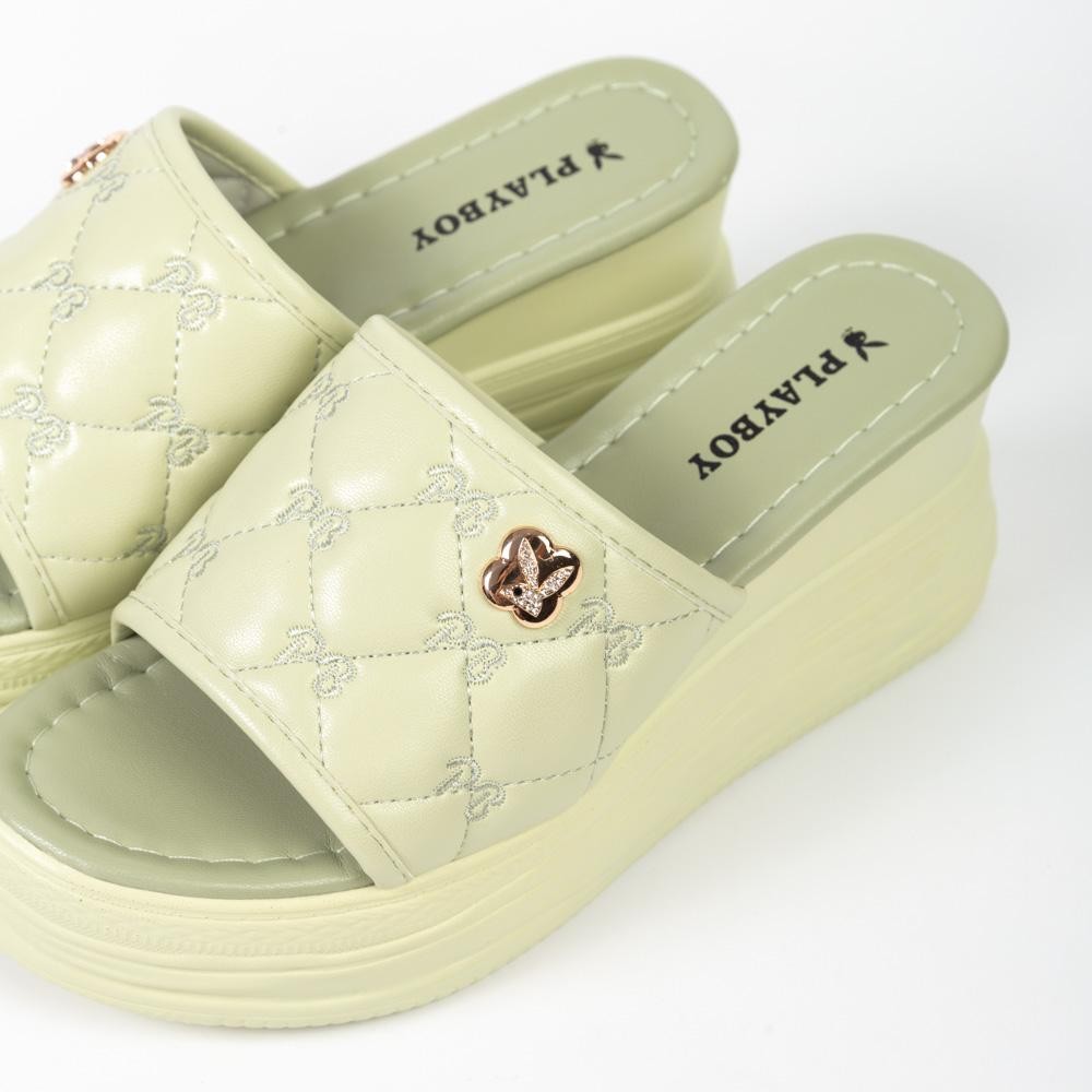 Playboy รองเท้าแตะแพลตฟอร์ม รหัส ST-HS244C120 ดีไซน์ทรงแตะสูงแบบสวมสายคาดปักลายโลโก้ มี2 สี สีLatteและสีGreentea