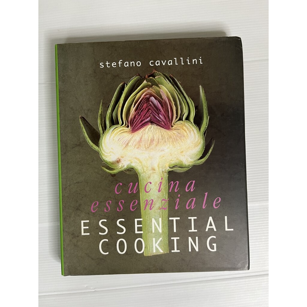 Cucina Essenziale: Essential Cooking Stefano Cavallini 2000 90-99% hardcover
