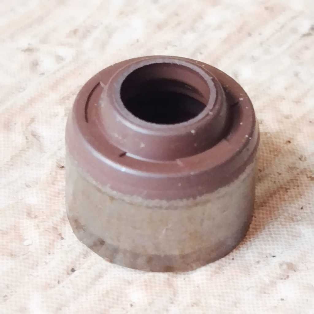 ต้นฉบับ 100% (54P-E2119-00) ซีลน้ํามันวาล์ว STEM OIL YAMAHA MIO J XRIDE FINO SOUL GT NMAX AEROX