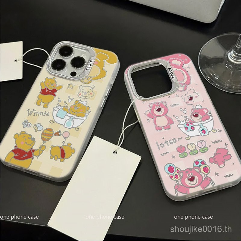 หมีพูห์ Strawberry Bear เคสมือถือสำหรับ Apple 11/12/13/14เคสแก๊ส iphone15promax XR/XS สีเงินเลเซอร์ rnon