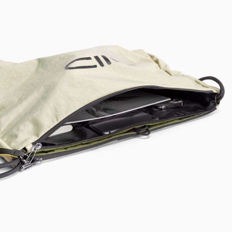 NIID Statement S7 Tote กระเป๋าสะพายข้างสำหรับ Macbook Pro, Macbook Air, iPad Pro 11-13"