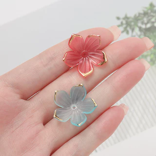 St. kunkka 50 ชิ้นลูกปัดดอกไม้อะคริลิค Cherry Blossom Spacer ลูกปัด Gilding ดอกไม้ลูกปัดฐานสามารถใช้สําหรับ DIY สร้อยคอสร้อยข้อมือทํา