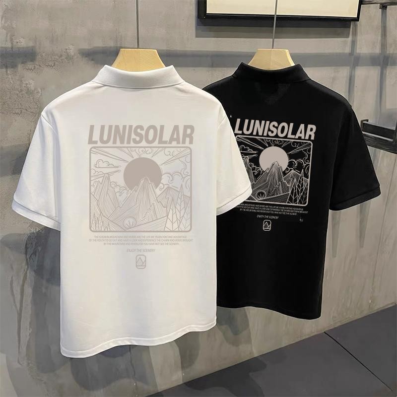 Y-T💯 เสื้อโปโลชาย เสื้อผู้ชาย ฝ้าย100% สไตล์อเมริกันย้อนยุค ใส่สบาย พิมพ์ลาย"LUNISOLAR" เสื้อผ้าแฟชั่นรายวัน