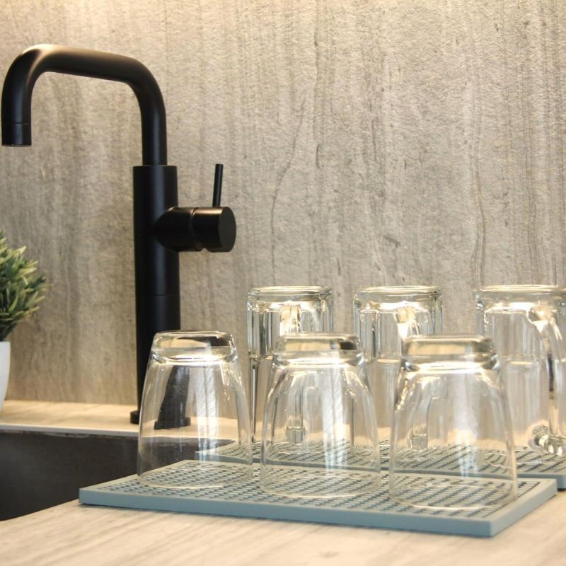 【ไทย24ชมส่ง】แผ่นซิลิโคนระบายน้ํากันลื่น, แผ่นรองบาร์ฉนวนกันความร้อน, Spliced Modular ​​เสื่อหกสําหรับห้องครัว แผ่นรองบาร์กาแฟ - รูปที่ 5