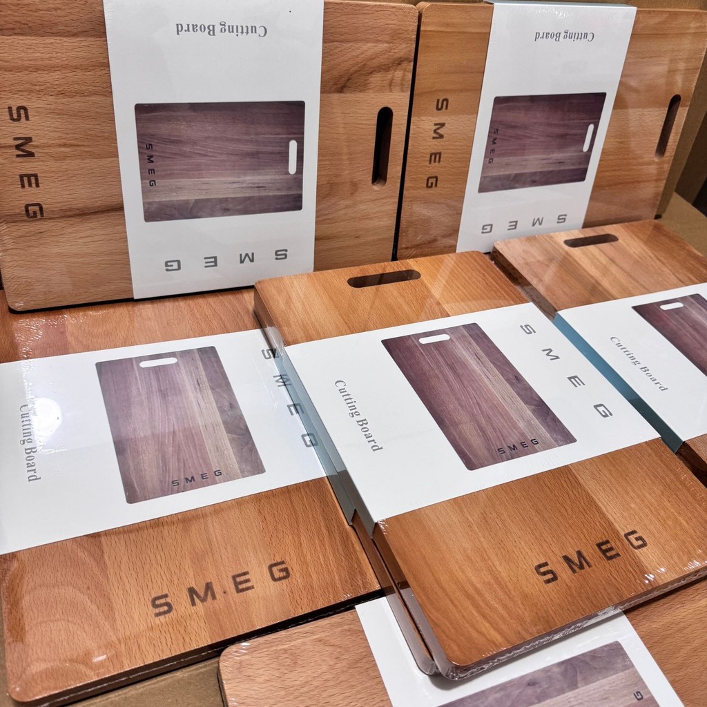 Smeg เขียงอาหารตะวันตกไม้เนื้อแข็งในครัวเรือนตัดโรคราน้ําค้าง