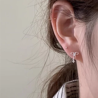 Roselife Delicate S925 เงินคริสตัลโบว์ต่างหูเจาะสําหรับผู้หญิงสาว Hypoallergenic Ear Studs 1 คู่