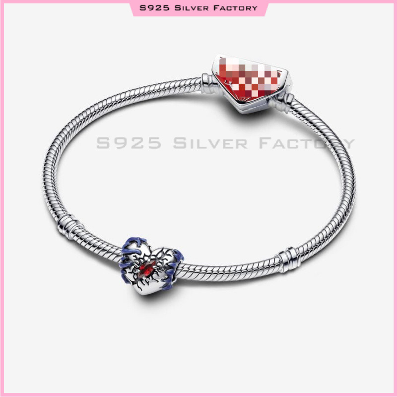 Moon Dangle Charm Lucky Star & Heart Charm Stranger Things Glow-in-the-dark Heart Charm 100% 925 สร้อยข้อมือเงินลูกปัดเหมาะสําหรับสร้อยข้อมืองูคริสต์มาสของขวัญของขวัญวันเกิด