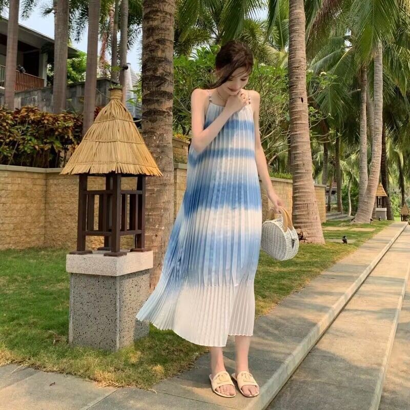 ชุดเดรสสลิปไล่โทนสีสีฟ้าฝรั่งเศสผู้หญิงฤดูร้อนใหม่ชุดวันหยุดริมทะเลชุดคลื่น Holiday Dress Wave Dress