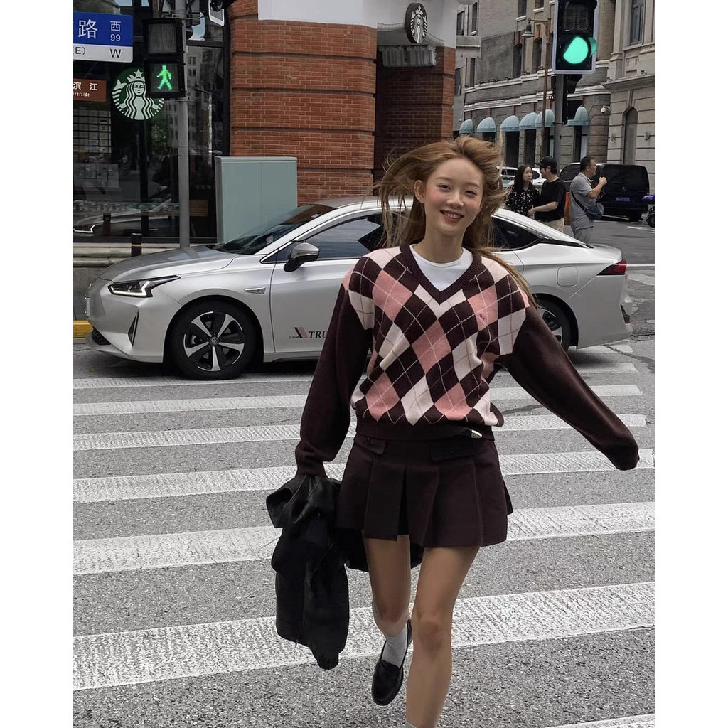 [FaithGet] 2024 ฤดูใบไม้ร่วงสไตล์ใหม่เกาหลี Dongdaemun g *** e Preppy สไตล์เพชรเสื้อกันหนาวแขนยาวแขนสั้นถัก