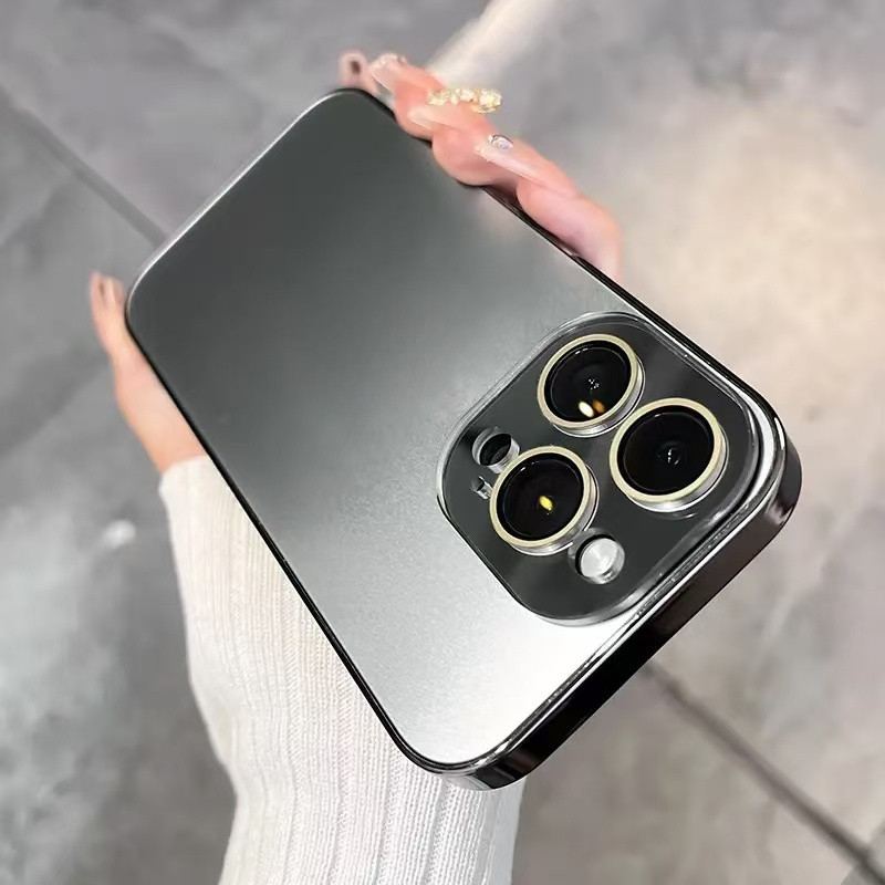 ใหม่หรูหราแก้วคริสตัลเลนส์สําหรับ iP iPhone 11 12 13 14 15 Pro Max 14 15 Plus เลนส์ป้องกันผู้ชายแฟชั่นสีดําผู้หญิง Electroplated edge
