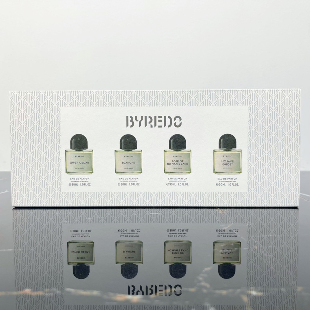 ชุดกล่องของขวัญน้ําหอม Byredo สําหรับผู้ชายและผู้หญิง น้ําหอม Super Cedar 4 * 30ml