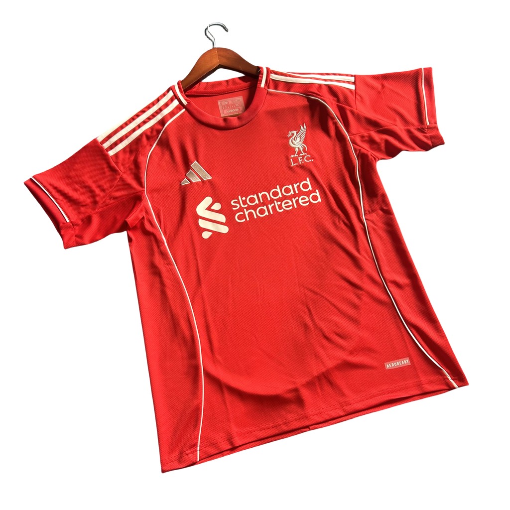 แฟนๆ 25-26 Liverpool Home เสื้อฟุตบอลสีแดงคุณภาพสูงผู้ชายเสื้อ S-2XL