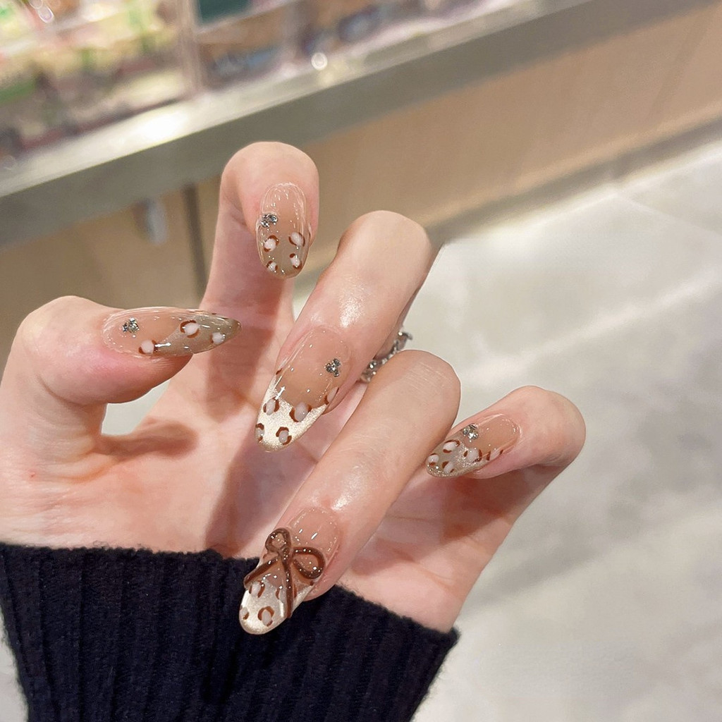 HANDMADE + กาวฟรีArtificial Nail Short French Leopard Phototherapy แผ่นแปะเล็บปลอมกดบนเล็บนํากลับมาใช้ใหม่ได้