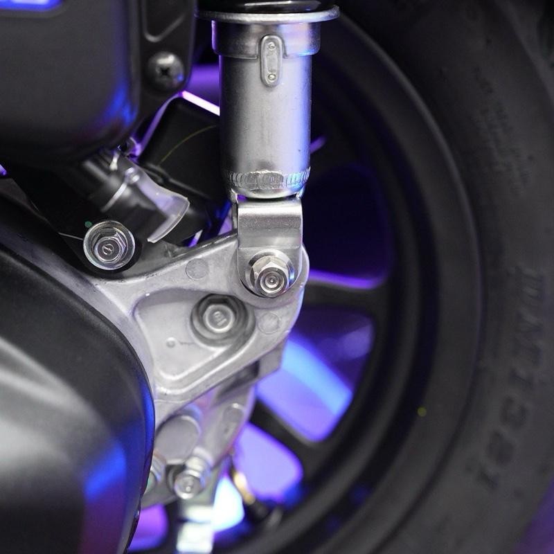 น๊อตยึดโช๊คหลัง+น็อตตัวเมีย Giorno/Lead/Click/Pcx/Xmax น็อตโช้คหลัง เลส  CNC มีหลายลาย