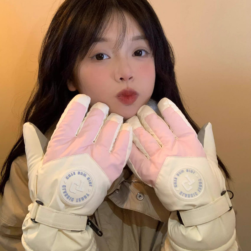 ผู้หญิงฤดูหนาวขี่จักรยานเล่นสกีถุงมือเกาหลีน่ารักอบอุ่นหน้าจอสัมผัสถุงมือตุ๊กตา