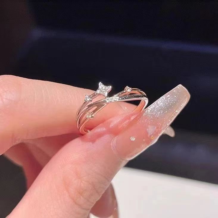 Star Ring เวอร์ชั่นเกาหลีแฟชั่นแหวนนิ้วชี้หญิงอารมณ์การออกแบบเรขาคณิตแหวนนักเรียน Niche Commuting แหวน