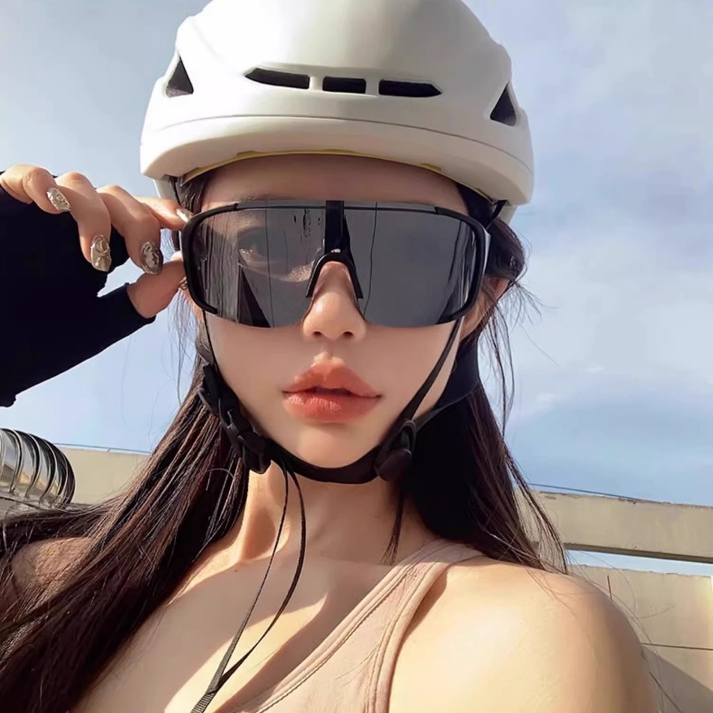 แว่นตากันแดดแว่นตาเดินป่าและขี่จักรยานผู้ชายและผู้หญิงกีฬากลางแจ้งกันลมและแว่นตาทนทรายป้องกันรังสียูวีและแว่นกันแดดกันแด