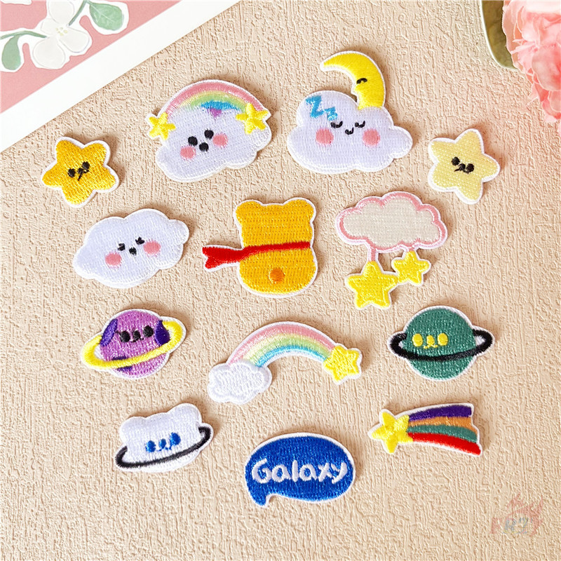 ✿ ถามตลกไม่ว่าจะ แผ่นแปะสติ๊กเกอร์แบบมีกาวในตัว Galaxy ✿ 1 ชิ้นเมฆ / ดาว / ดาวเคราะห์ ทําเอง เย็บบนเหล็กบนป้ายเสื้อผ้าเย็บปักถักร้อย