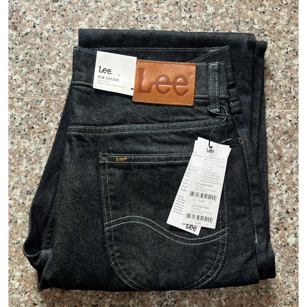 LEE NEW CHICAGO กระบอกใหญ่ ทรงเบสิค ยีนส์ชาย ไม่ยืด เป้าซิป  ของแท้