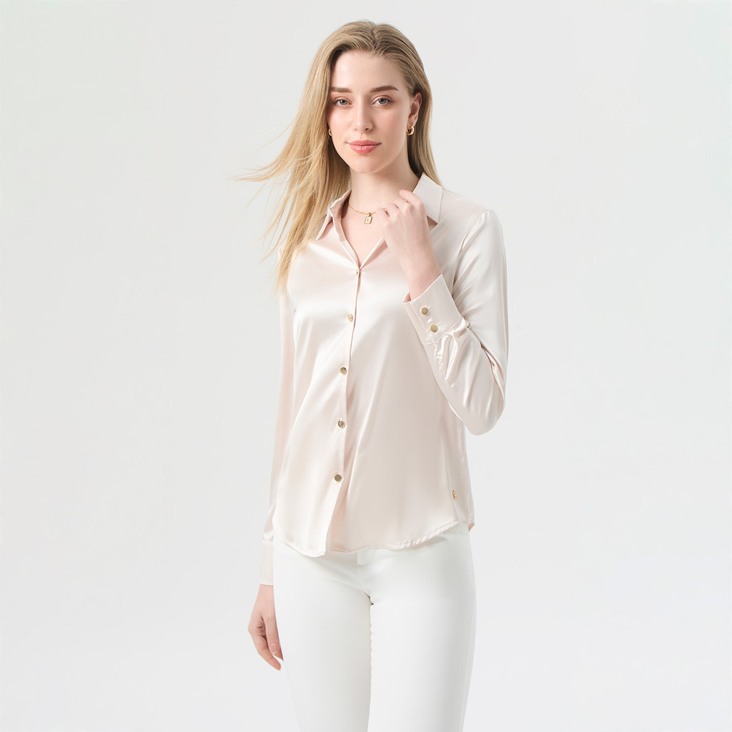 ESPADA เสื้อเชิ้ตผ้าซาติน ผู้หญิง สีงาช้าง | Satin Shirt | 05043