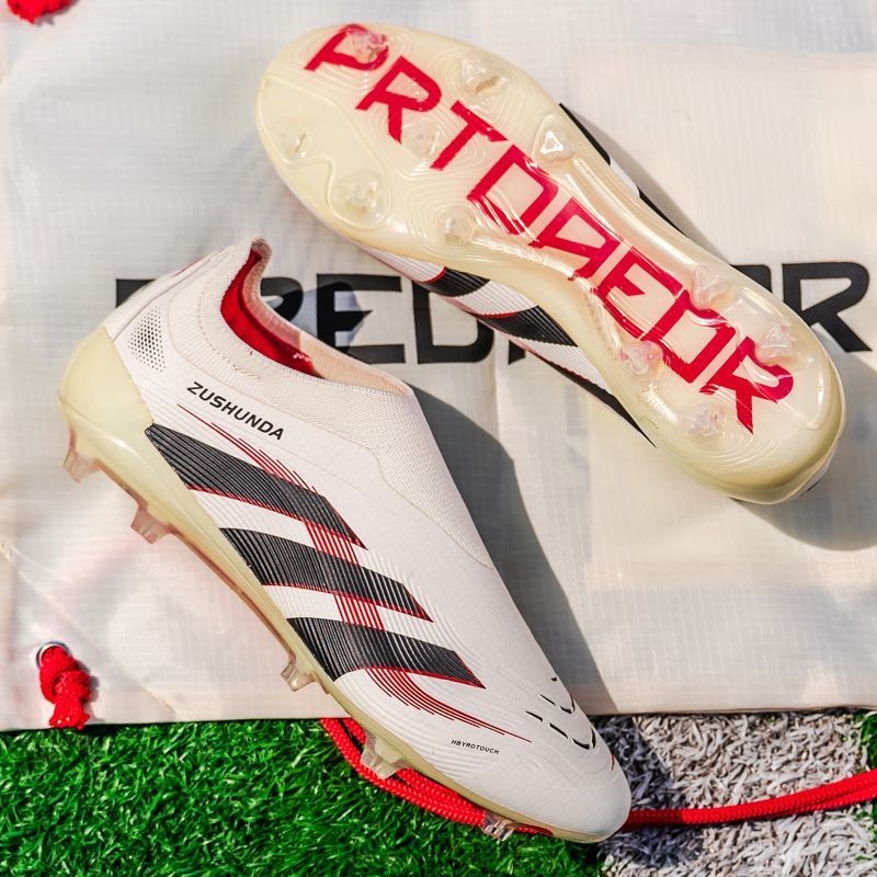 สไตล์ใหม่ Falcon Messi ผู้ชายผู้หญิงผู้ใหญ่ Spikes Spikes นักเรียนการฝึกอบรมรองเท้าฟุตบอล