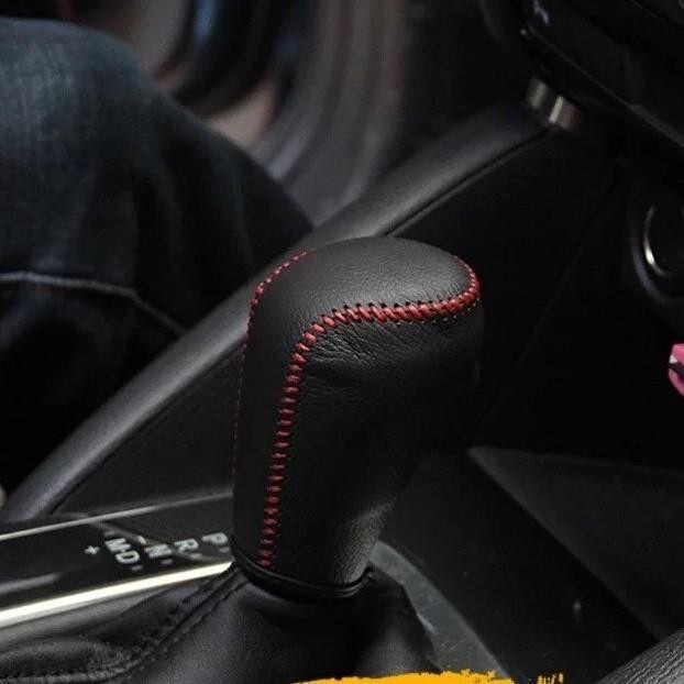 ฝาครอบคันเกียร์หนังวัวสําหรับ Mazda 2,3,4,6, CX5, CX8, BT50 Automatic Transmission (AT) พร้อมไกหน้าห