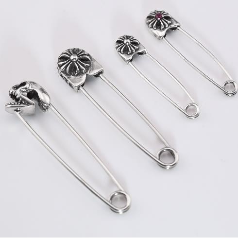 เข็มกลัด CH♥/925 Silver Pin Shape Cross Flower Diamond Inlaid Unique Pattern 1111
