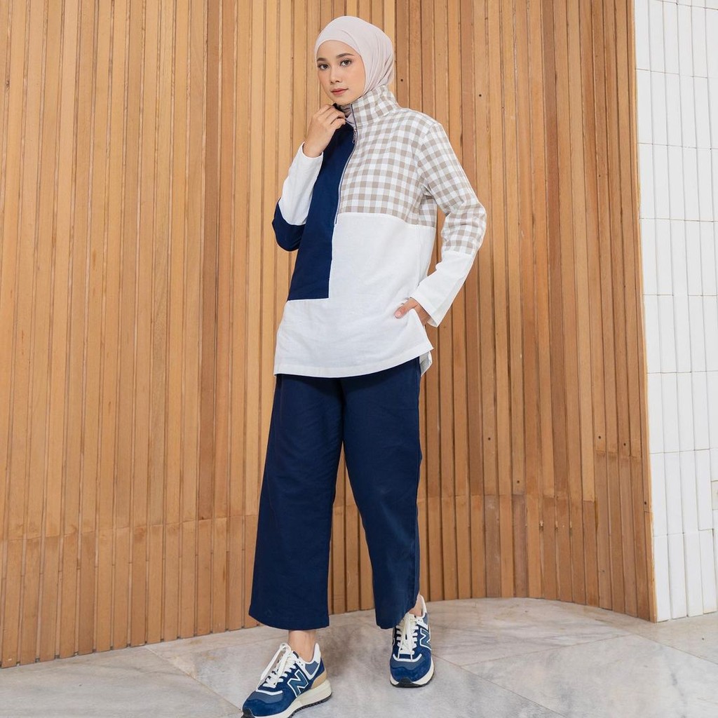 GINKA TOP NAVY / เสื้อกล้ามเนื้อผู้หญิง / MUSLIMAH BLOUSE