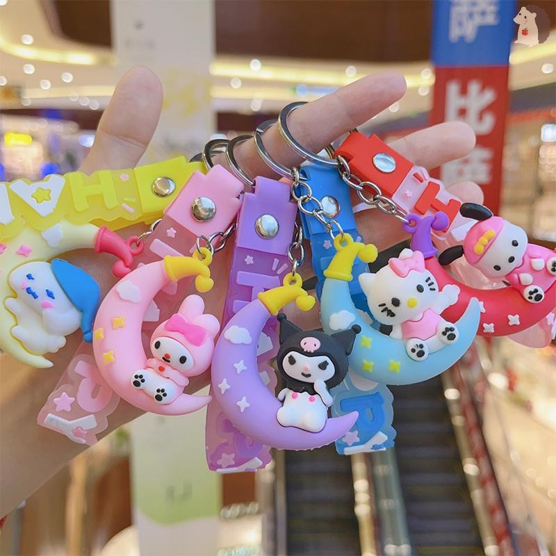 [IN] น่ารักอะนิเมะตุ๊กตาพวงกุญแจการ์ตูน Kawaii Cinnamoroll Kuromi Melody Purin Pochacco พวงกุญแจจี้กระเป๋าเป้สะพายหลังตกแต่งของขวัญ TH