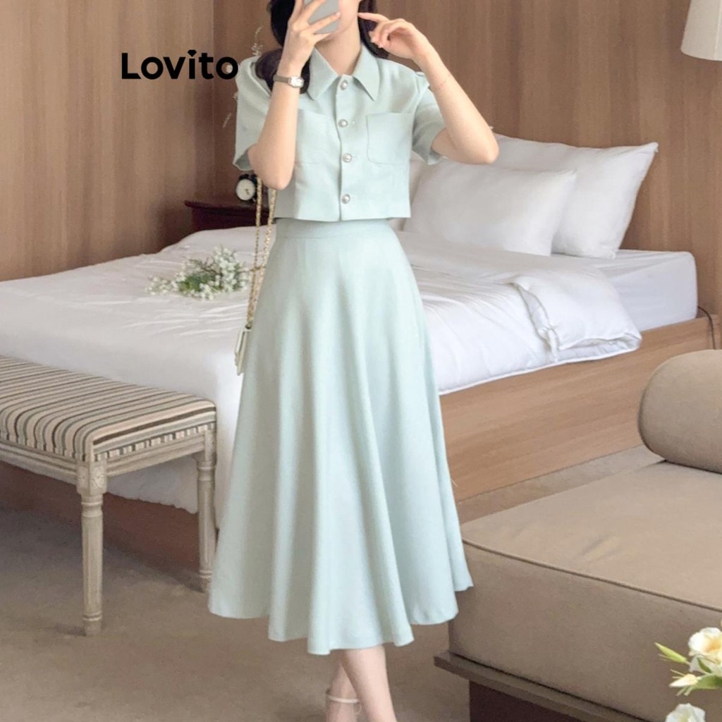 Lovito ชุดเซ็ทกระโปรงผู้หญิง มีกระดุมหน้า สีพื้น สไตล์ลำลอง LNM71318