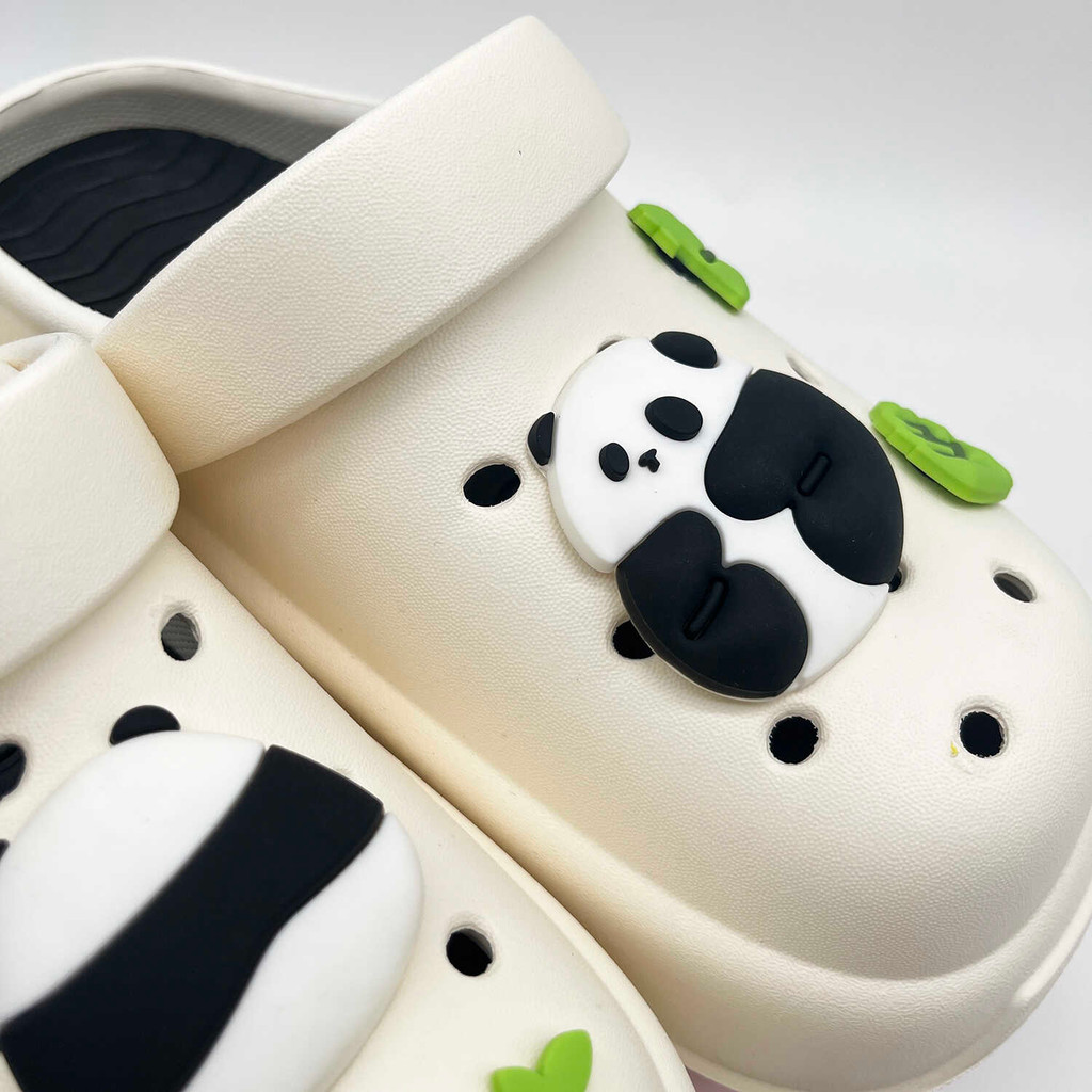 Crocs Jibbitz Charms อุปกรณ์เสริมน่ารักหัวเข็มขัดรองเท้า DIY ที่ถอดออกได้เหมาะสําหรับ Crocs Bamboo Panda Series